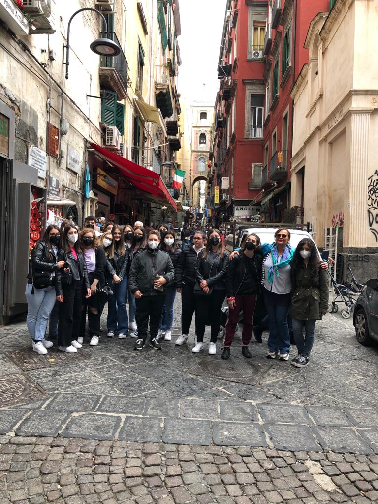“Un giorno a Napoli” con i ragazzi della classe quinta turistico